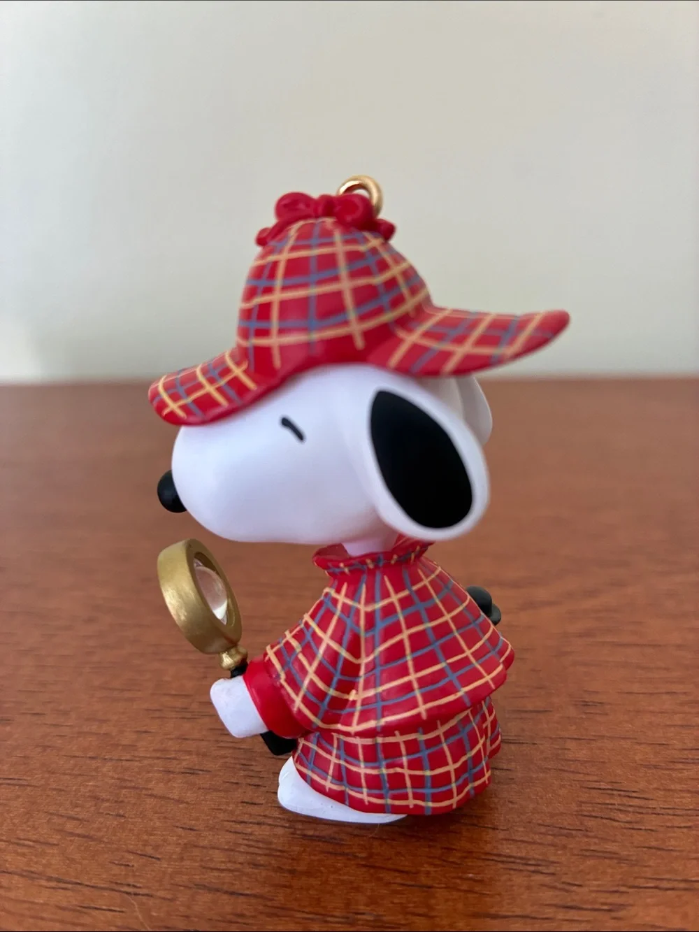 2000 Hallmark Keepsake Peanuts 'The Detective' Snoopy Christmas Tree Ornament